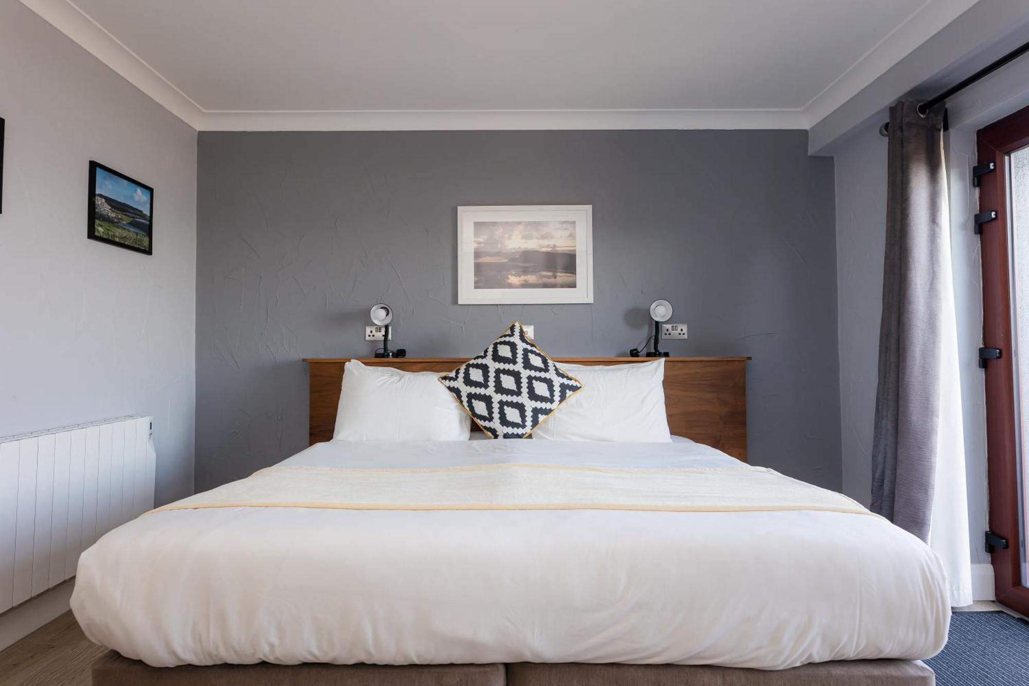 Aran Islands Hotel Kilronan  Esterno foto