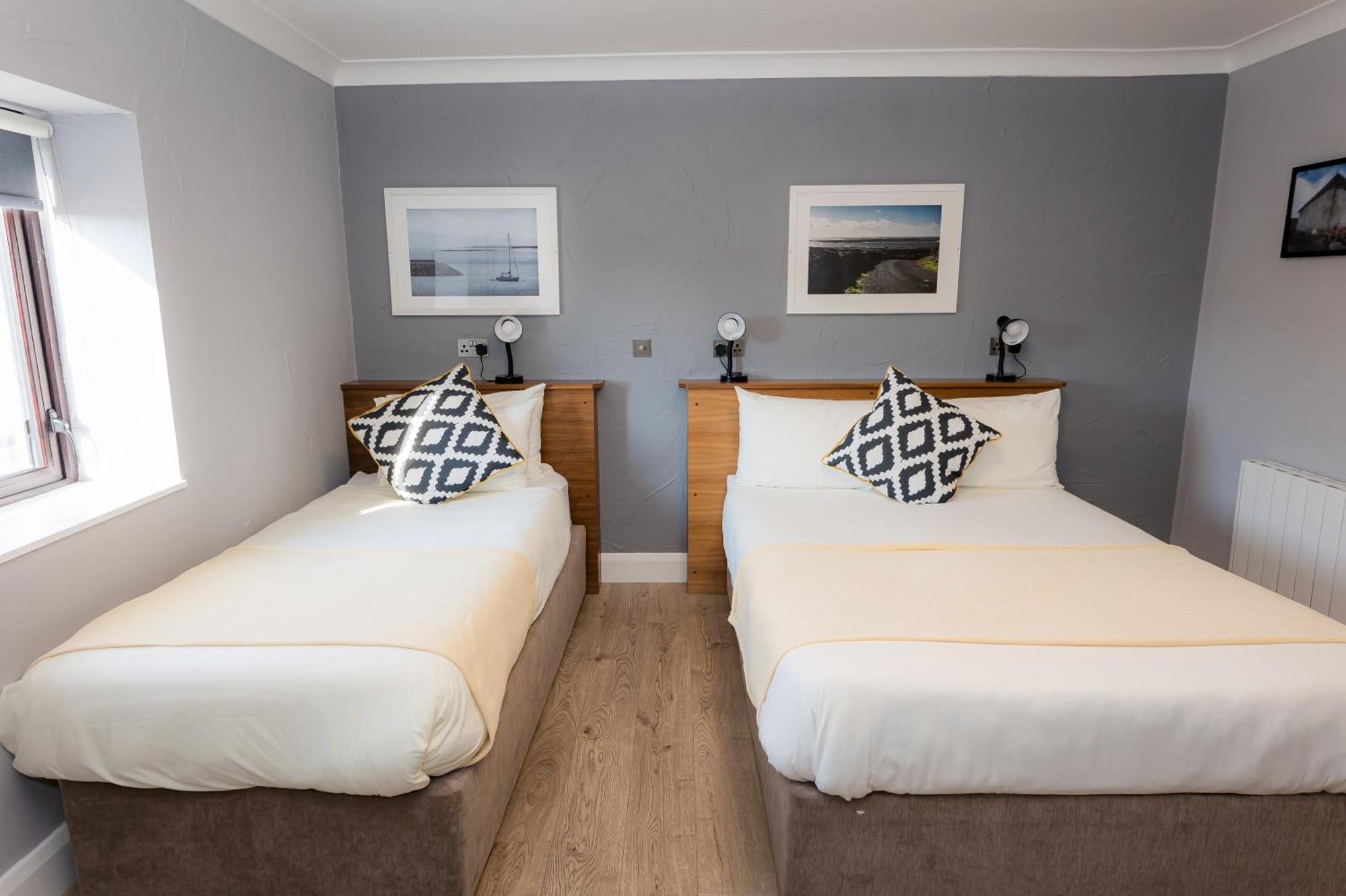 Aran Islands Hotel Kilronan  Esterno foto